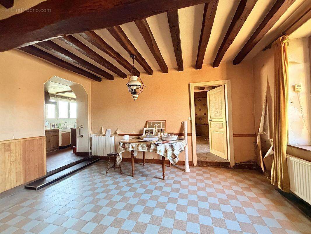 Maison à SAINT-LAURENT-LA-GATINE