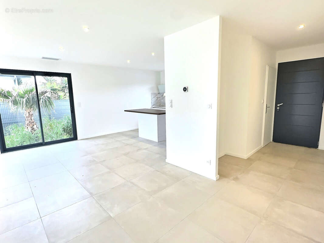 Maison à SAINT-CYPRIEN