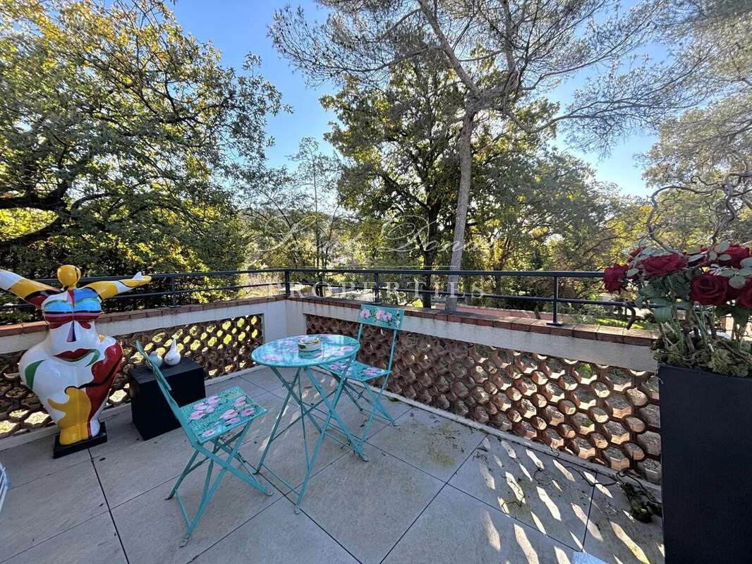 Appartement à MOUGINS