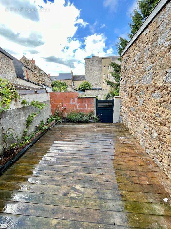 Maison à FOUGERES