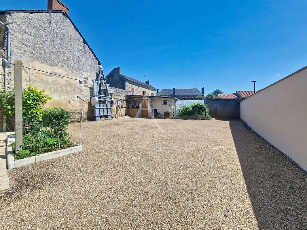 Maison Concourson sur Layon 5 pièce(s) 155 m2 - photo 17