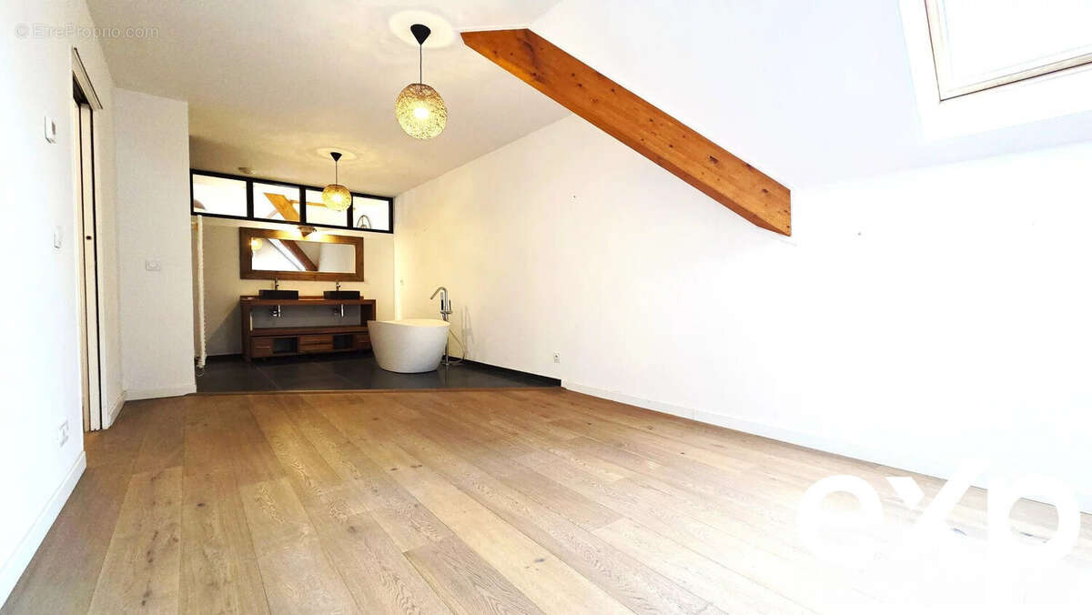 Appartement à ARTHAZ-PONT-NOTRE-DAME