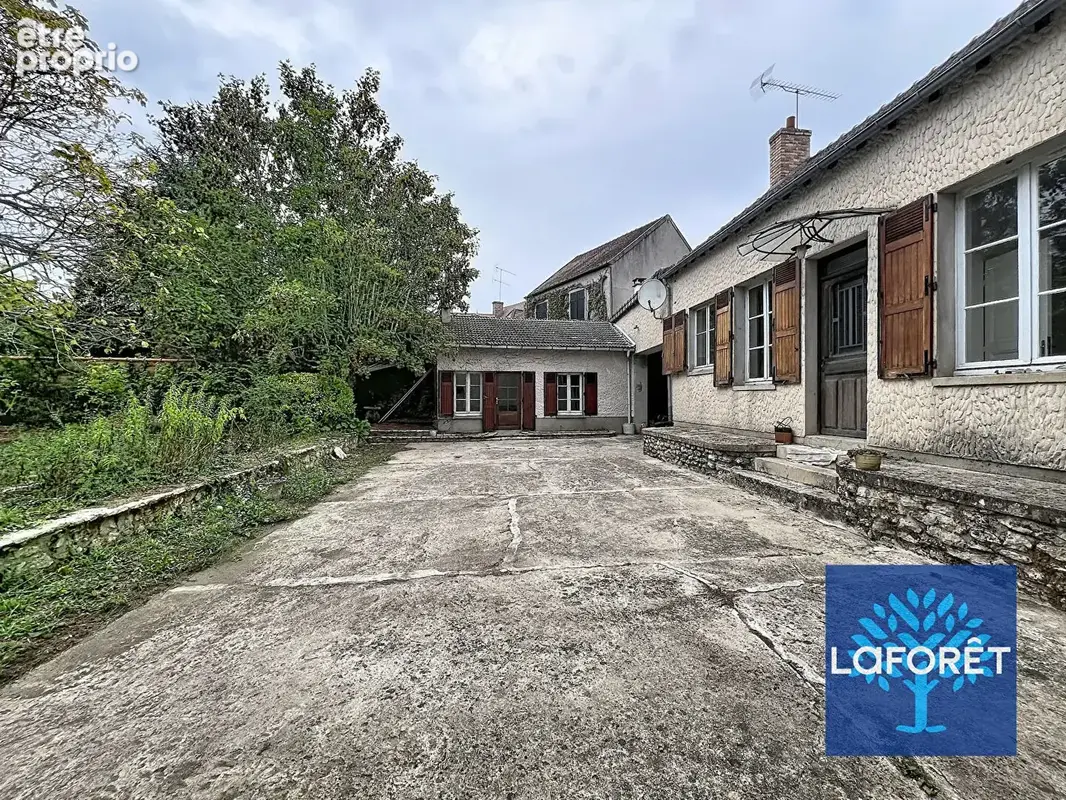 MAISON CERNY de 3 pièces, dépendance, garage, porche, cave voutée. - photo 5