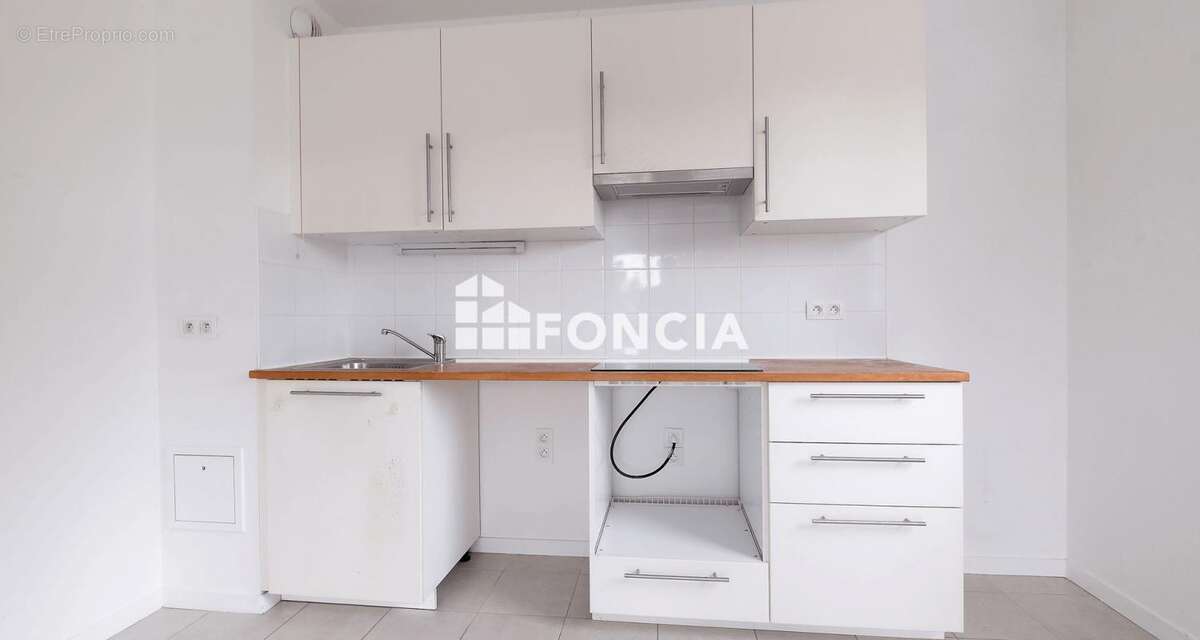 Appartement à SAINT-PIERRE-DU-PERRAY