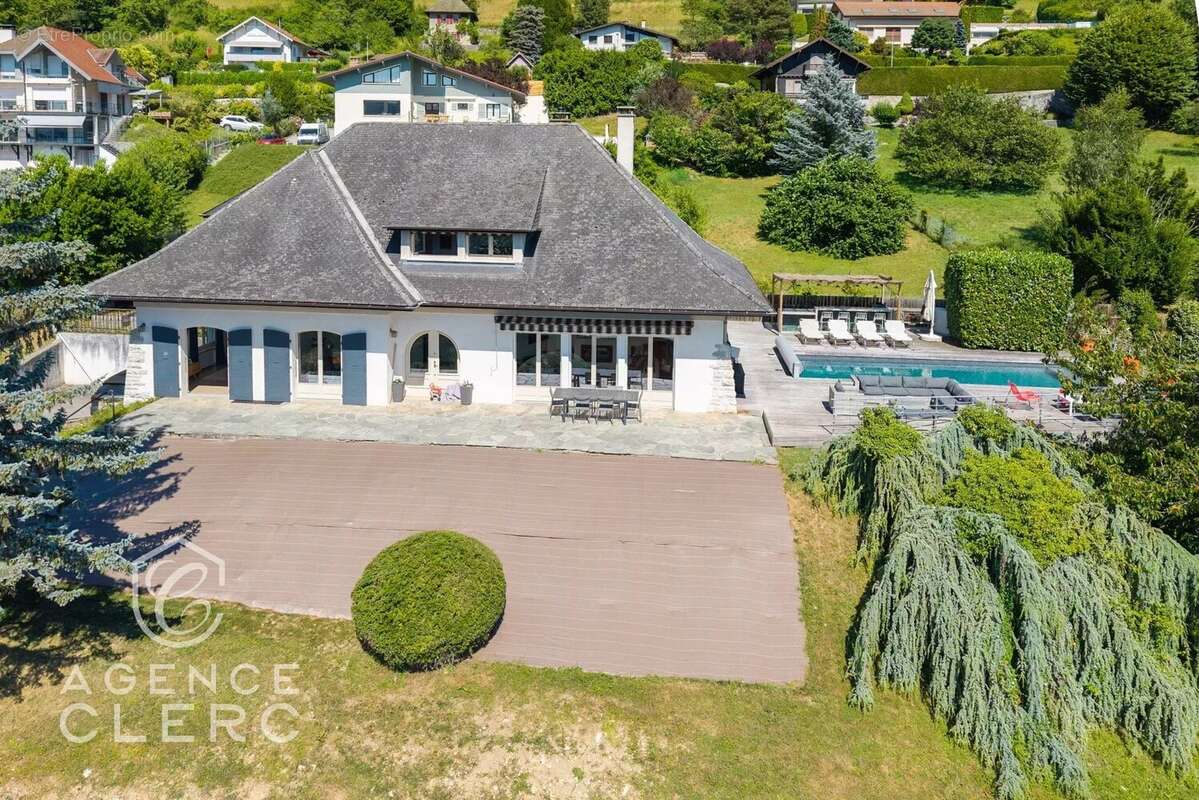 Maison à VEYRIER-DU-LAC