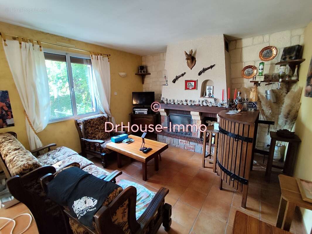 Maison à LA VILLE-AUX-CLERCS