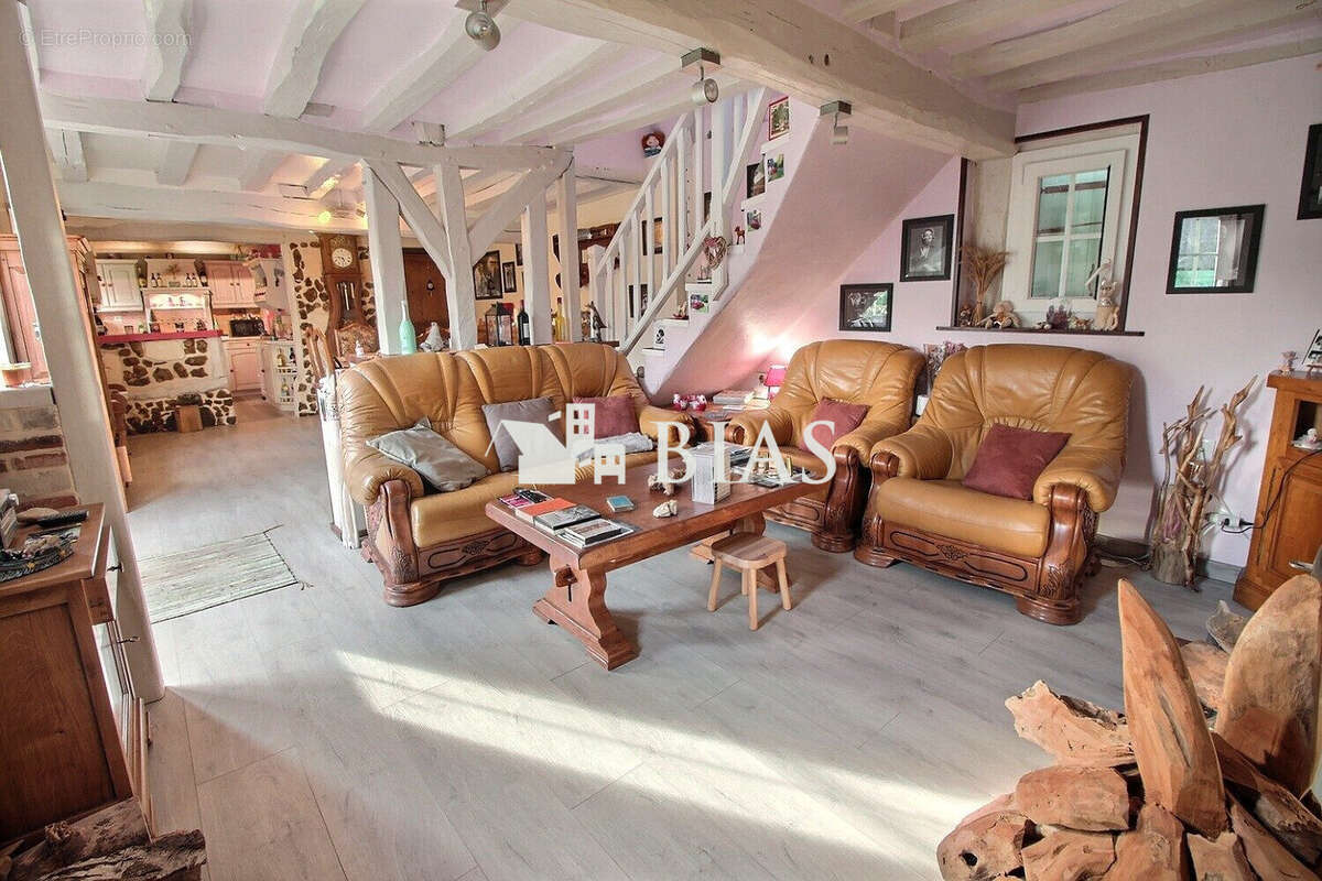 Maison à BEAUMONT-LE-ROGER