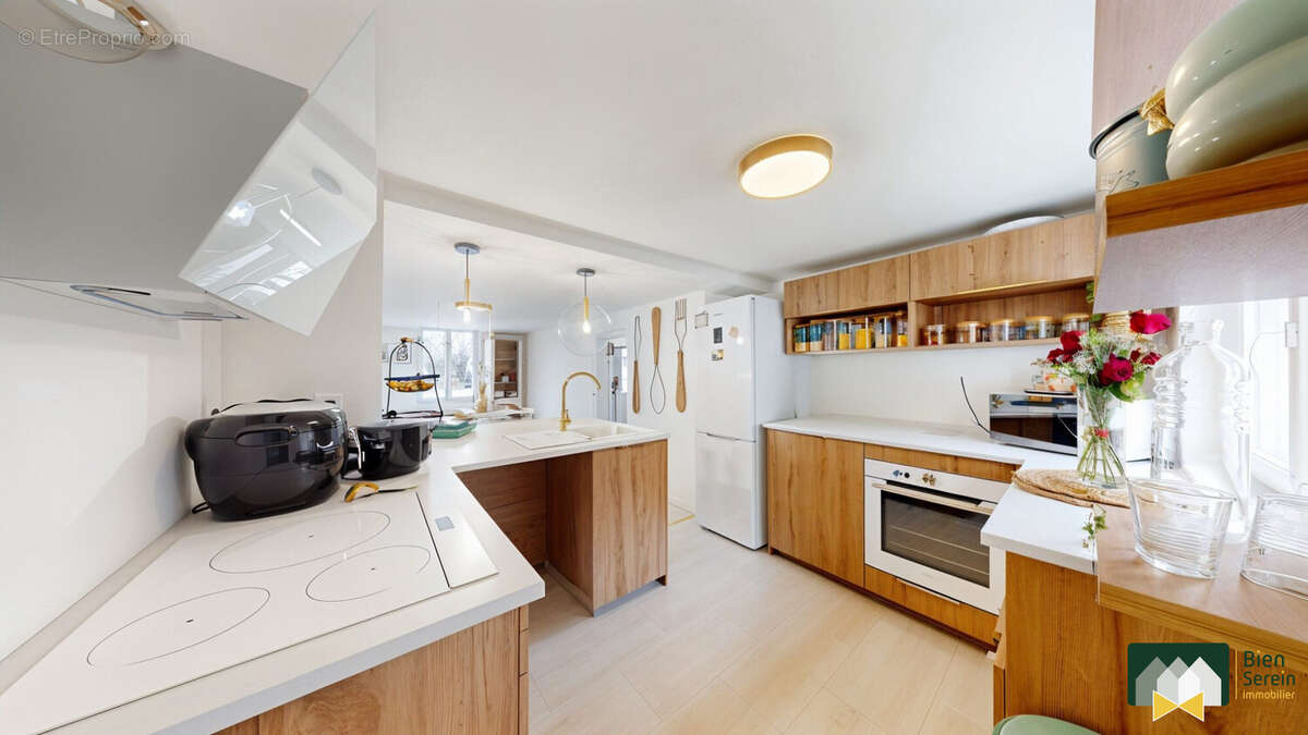 Cuisine - Maison à COURVILLE-SUR-EURE