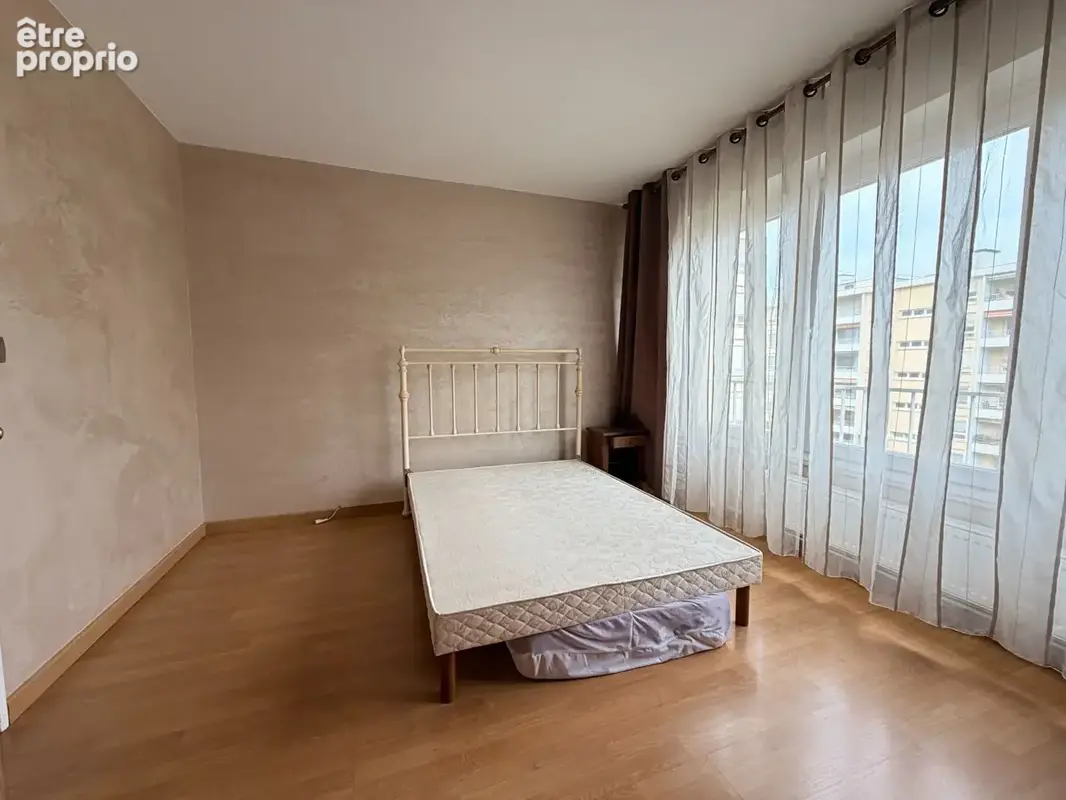Appartement 4P 96m2 habitables avec ascenseur ! - photo 7