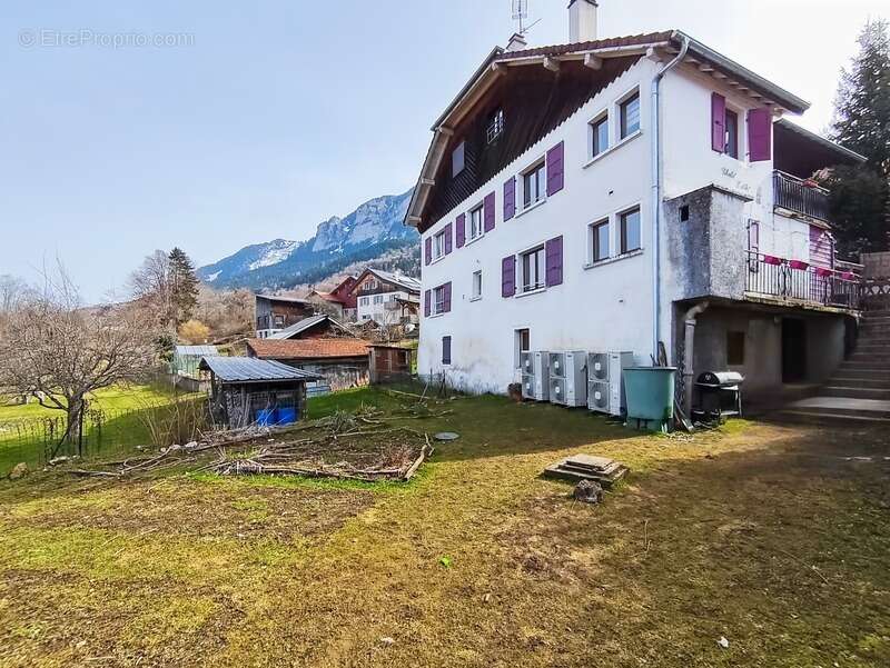 Appartement à EVIAN-LES-BAINS