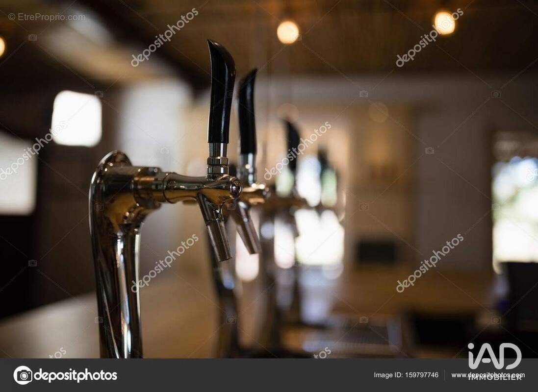 Photo 1 - Commerce à LE PONTET