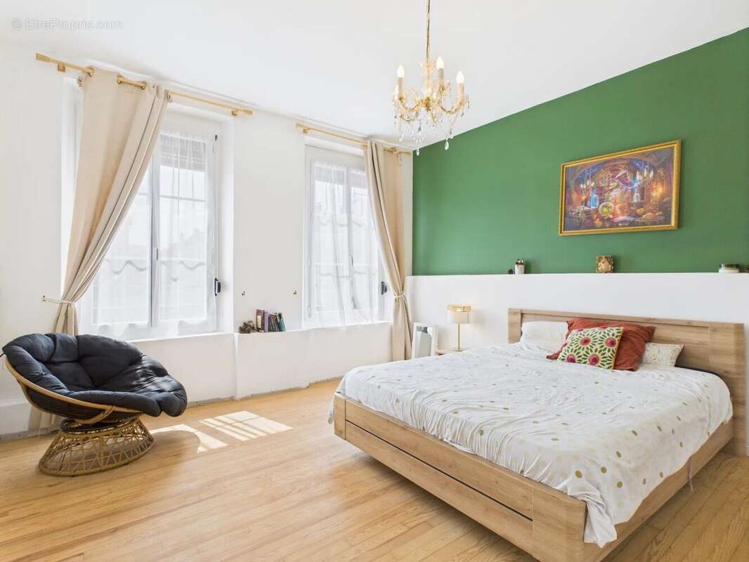 Maison à ROMILLY-SUR-SEINE