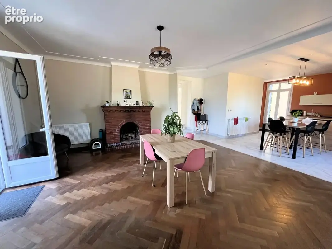 Maison 257m², 5 chambres, 3249m² de terrain, grande dépendance - photo 5