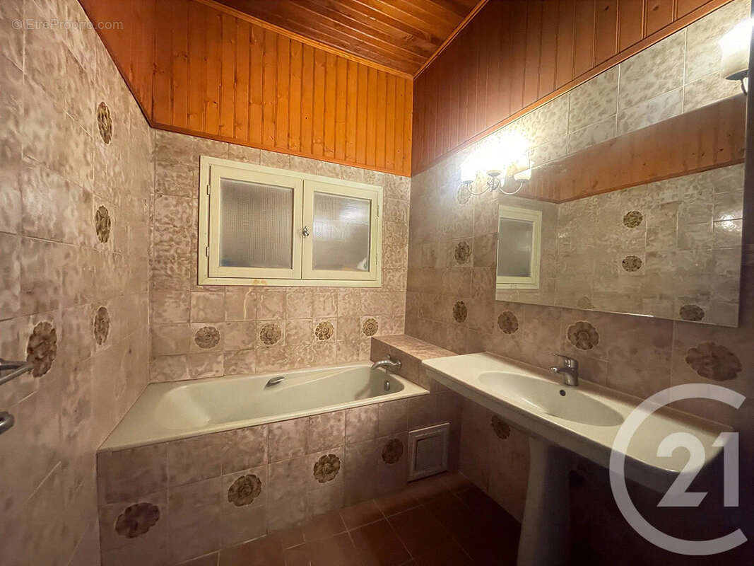 Maison 186 m² à Begles  - photo 11