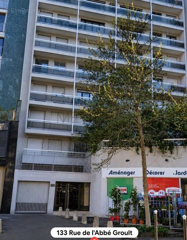 Parking à PARIS-15E