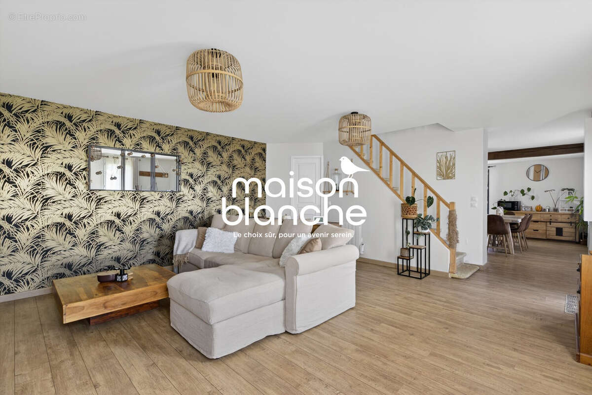 Maison à MONTAGNE