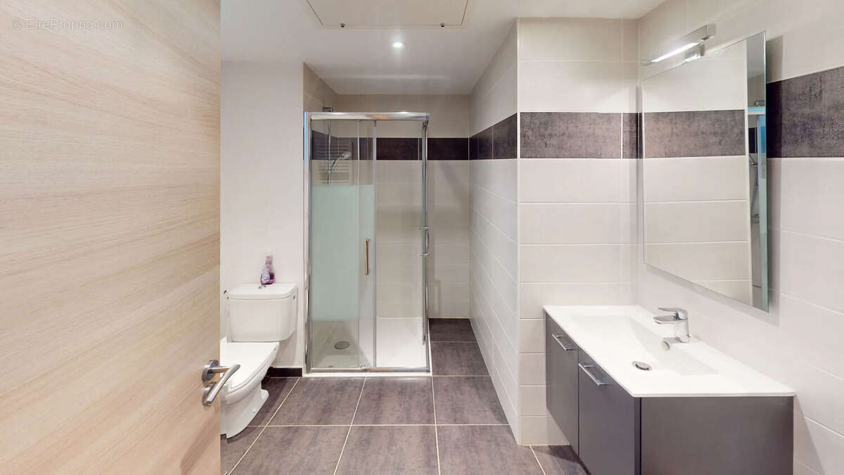 Appartement à SERRE-LES-SAPINS