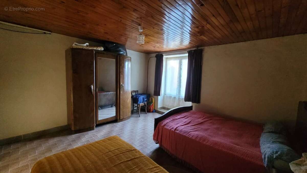 Maison à MAZET-SAINT-VOY