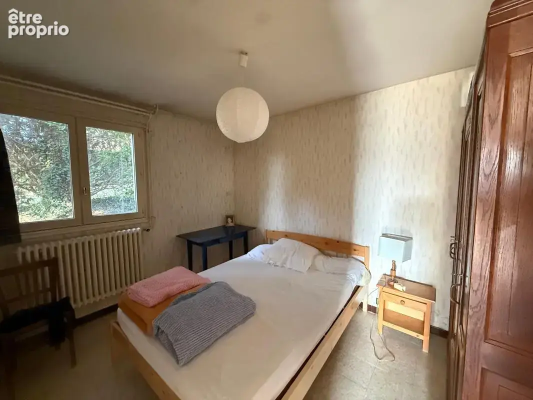 Maison à deux pas du centre du village - photo 8