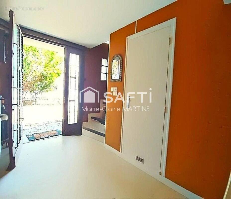 Photo 1 - Maison à CLAMART