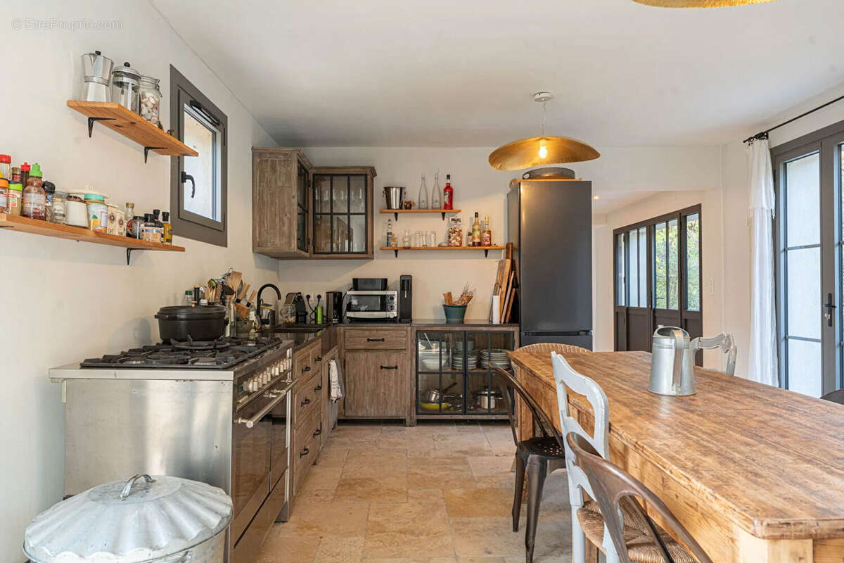 Maison à VAUVENARGUES