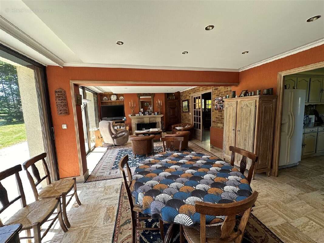 Maison à CHATEAUNEUF-EN-THYMERAIS