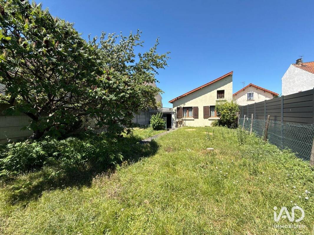 Photo Maison à Drancy au prix de 299 000€