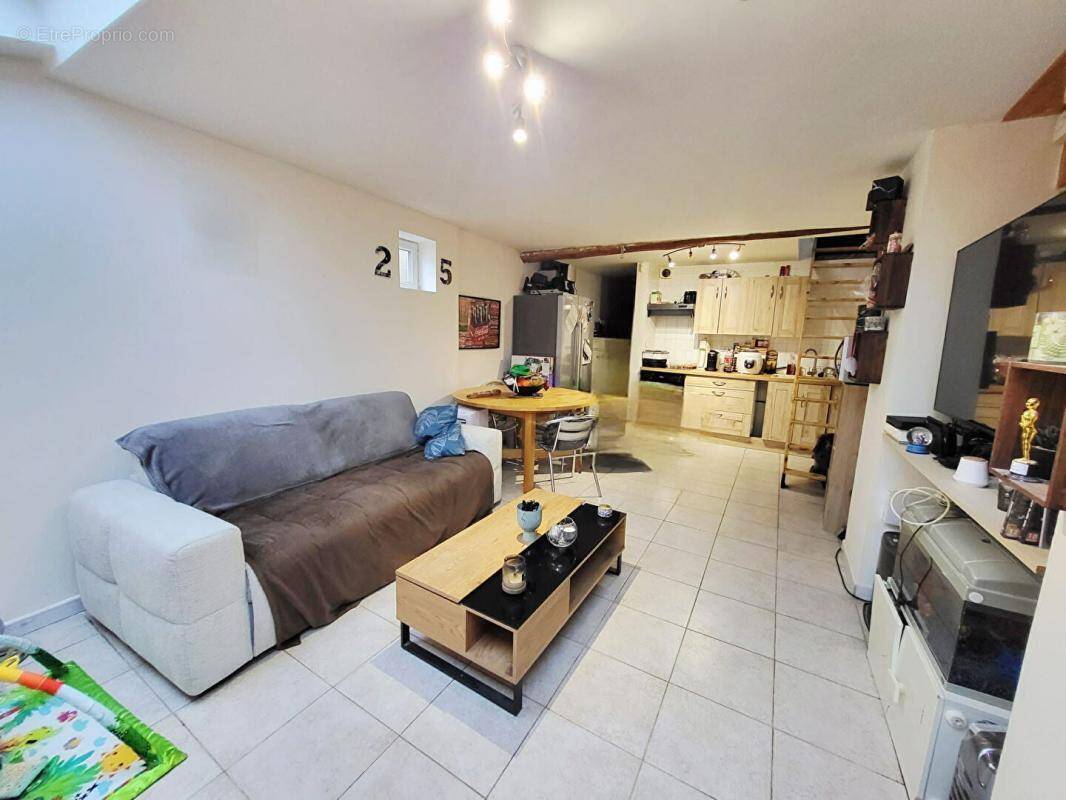 Appartement à SERMAISES