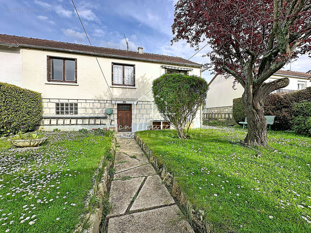 Maison à ROISSY-EN-BRIE