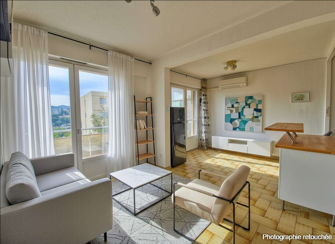 Appartement à SIX-FOURS-LES-PLAGES