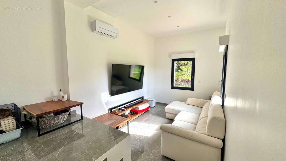 Maison à FORCALQUEIRET