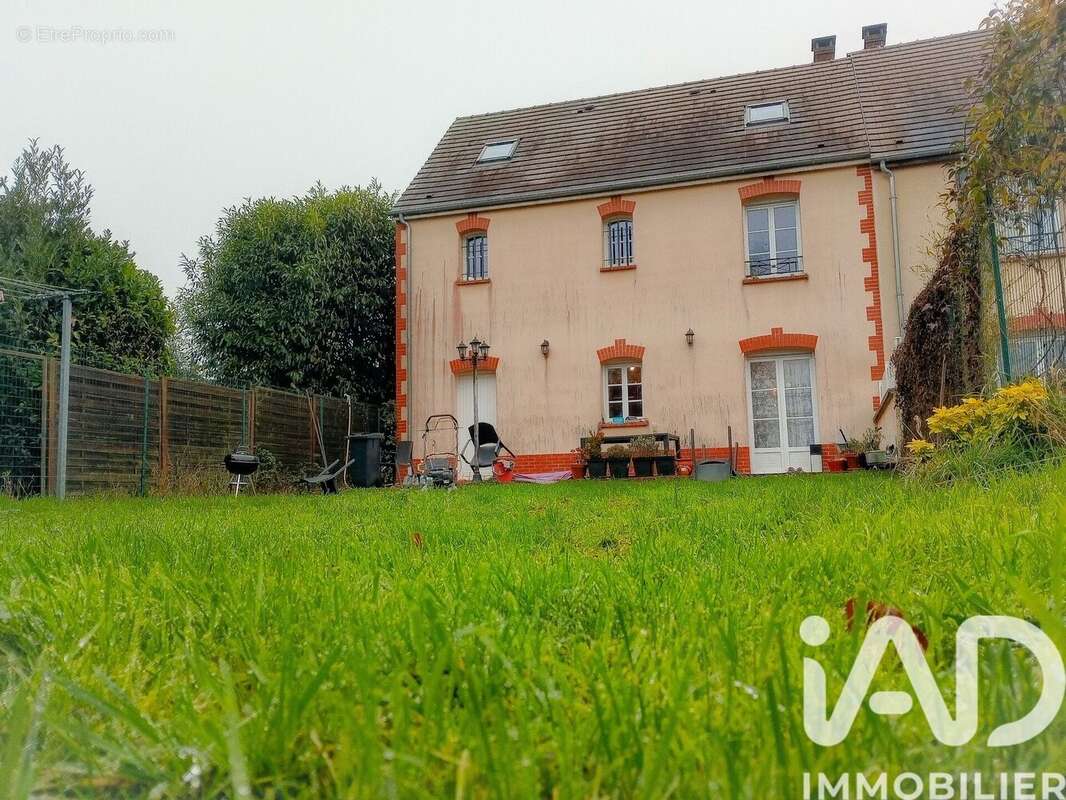 Photo 2 - Maison à SAINTE-GENEVIEVE