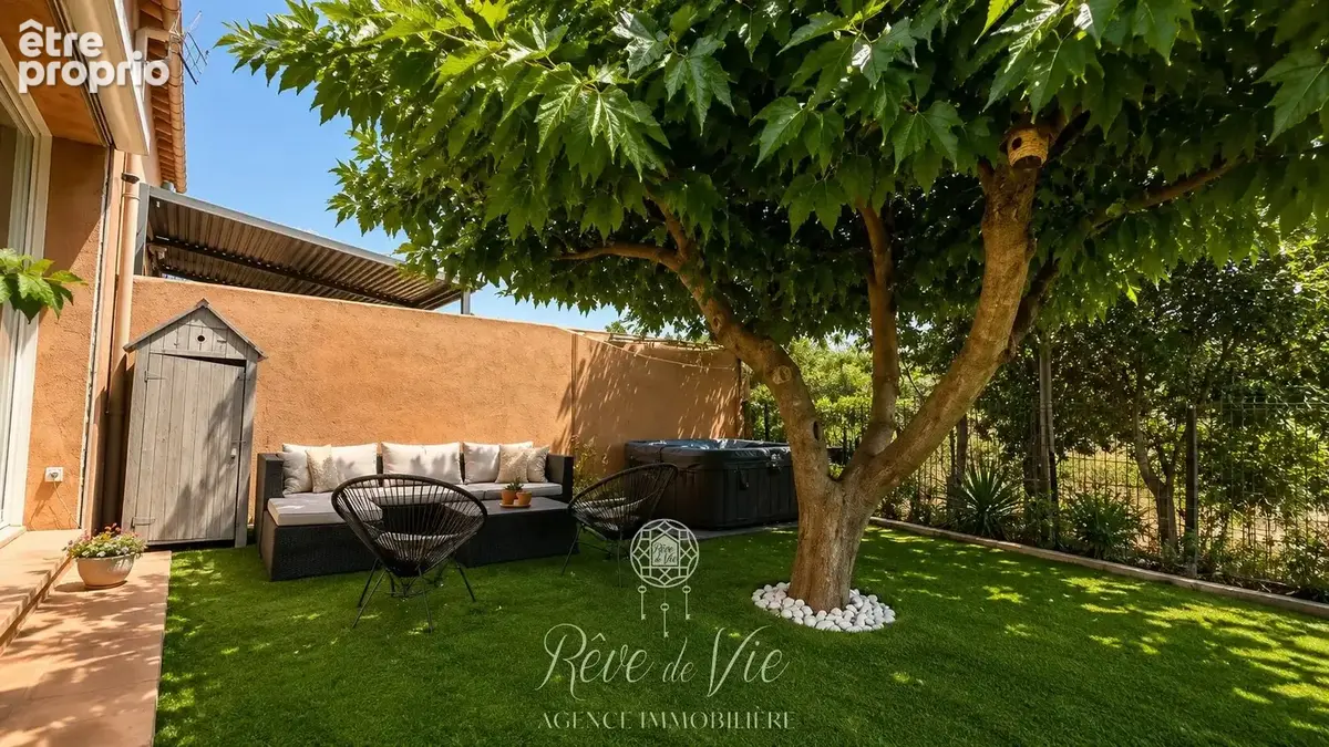 Maison à BORMES-LES-MIMOSAS