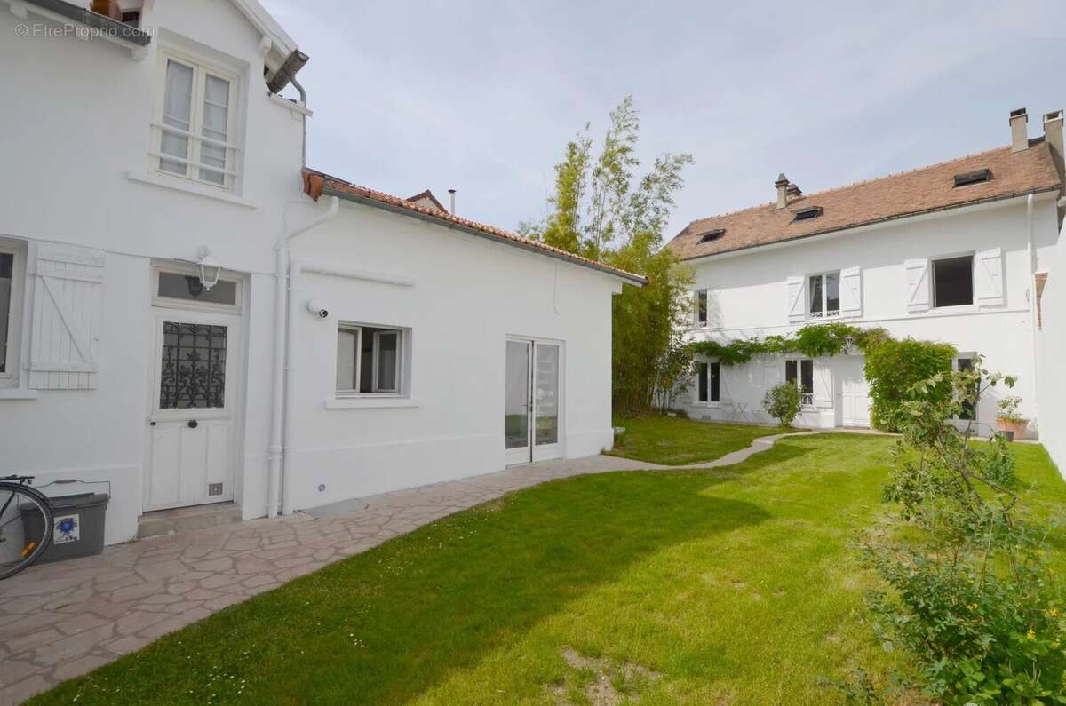 Maison à CROISSY-SUR-SEINE
