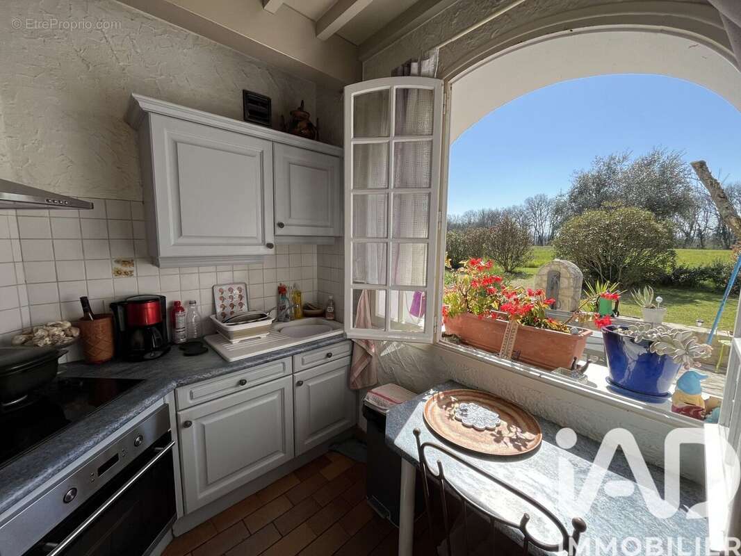 Maison 160 m² à Eurre  - photo 9