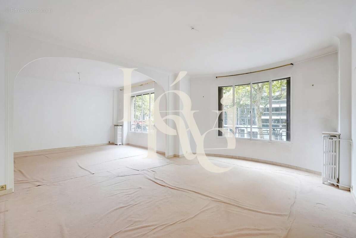 Appartement à PARIS-6E