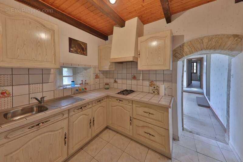 Maison à MONTIGNAC-CHARENTE