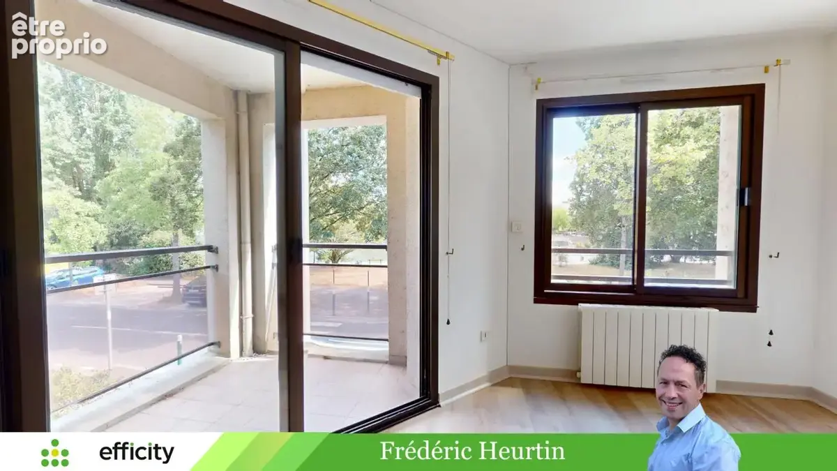 Appartement 49 m² à Laval  - photo 2