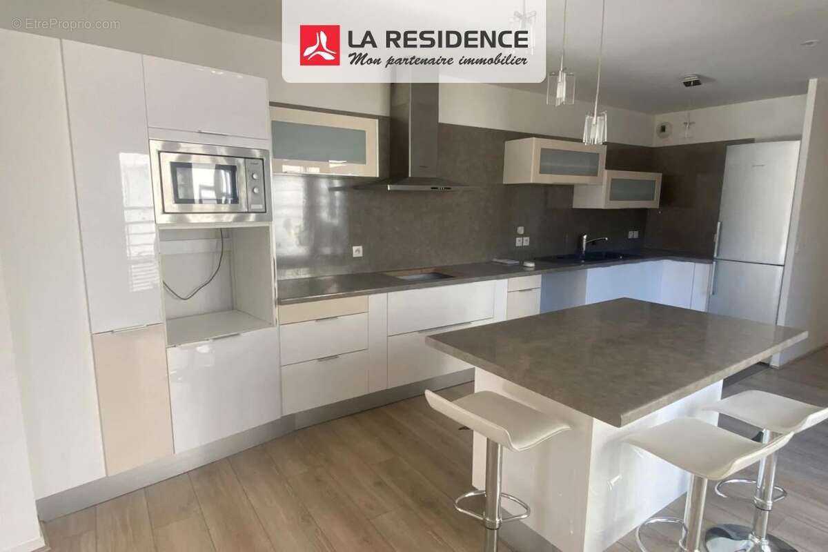 Appartement à SAINT-PIERRE-DU-PERRAY