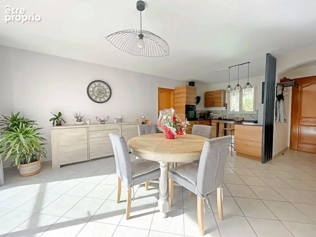 Maison 4 pièces 90 m² à vendre à Ginasservis (83560) - photo 9
