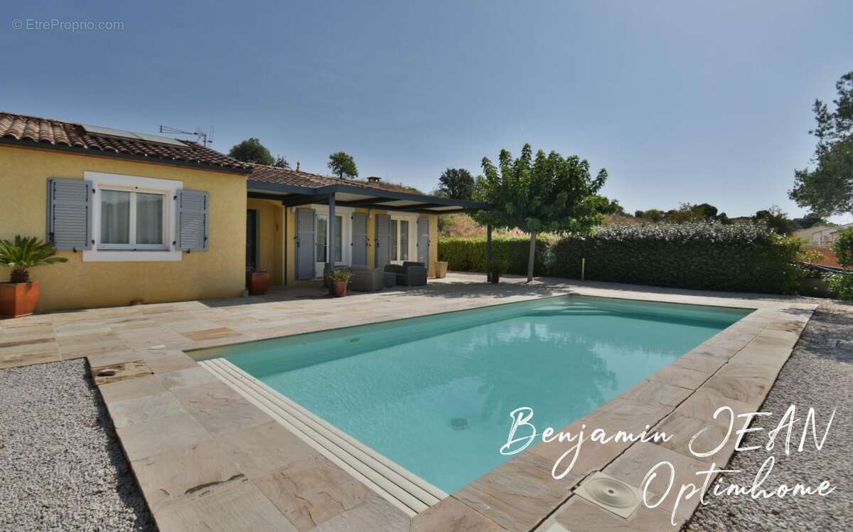 À vendre – Maison de plain-pied 115 m² à Nissan-lez-Enserune - photo 2