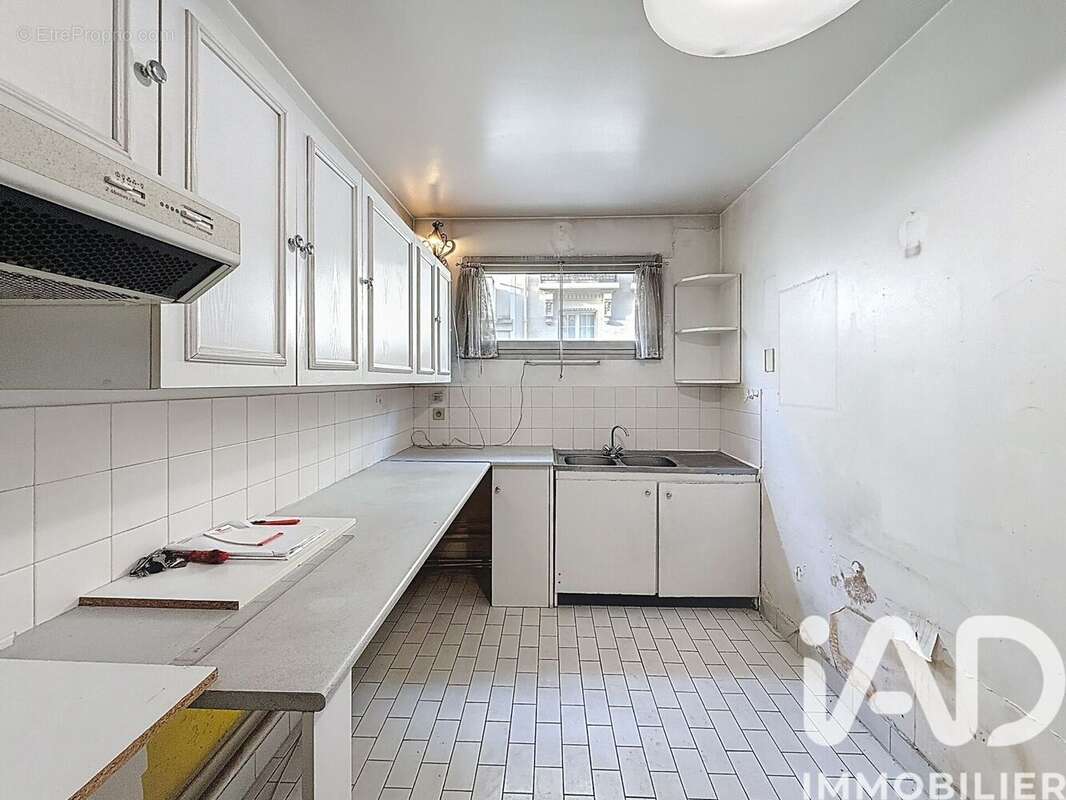 Photo 8 - Appartement à LEVALLOIS-PERRET