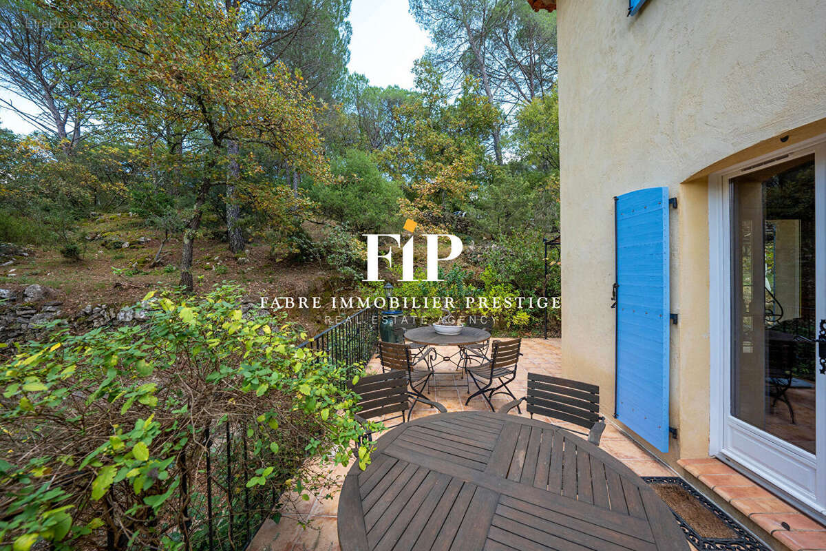 Maison à SAINT-MAXIMIN-LA-SAINTE-BAUME