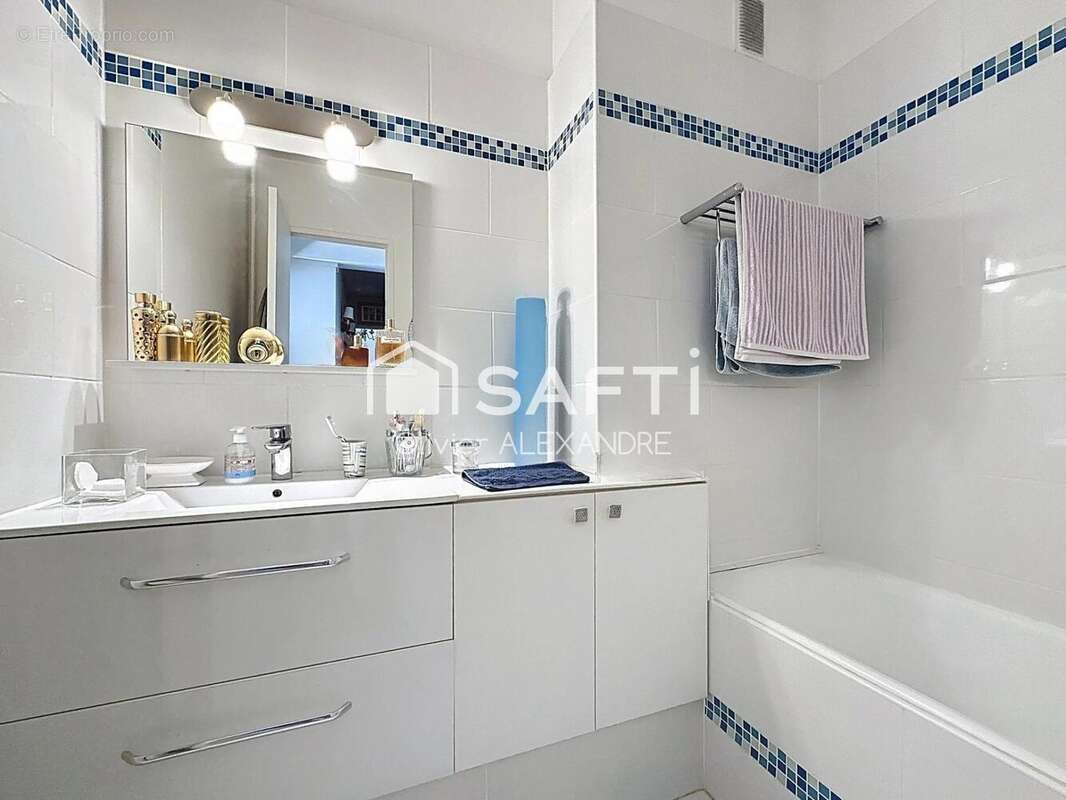 Photo 4 - Appartement à PARIS-16E