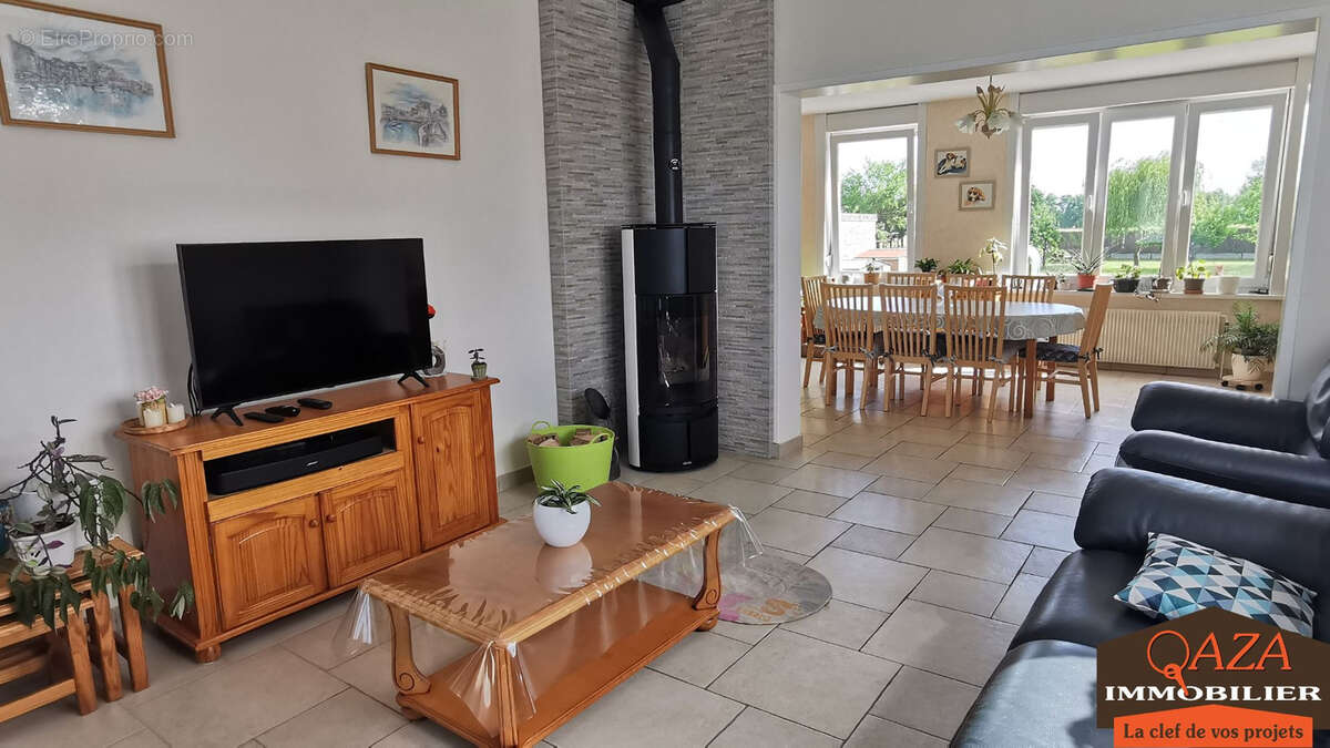 Maison à BEUVRY-LA-FORET