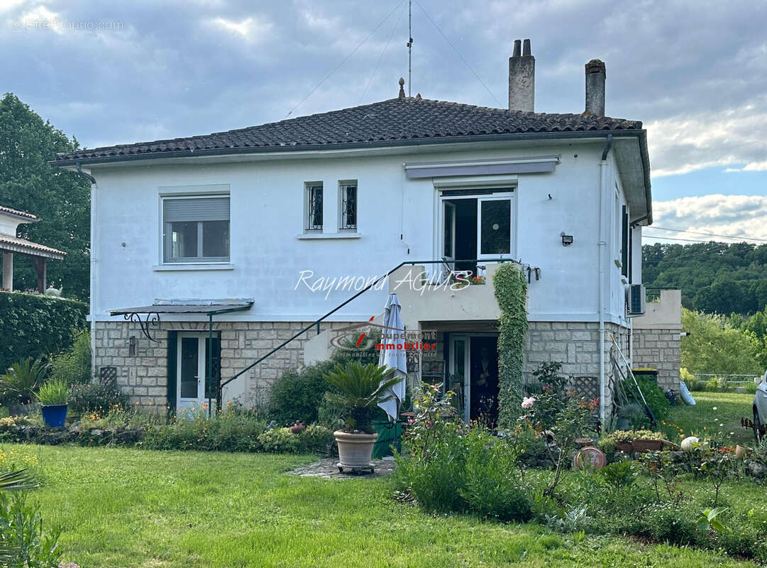 Maison à PINEUILH