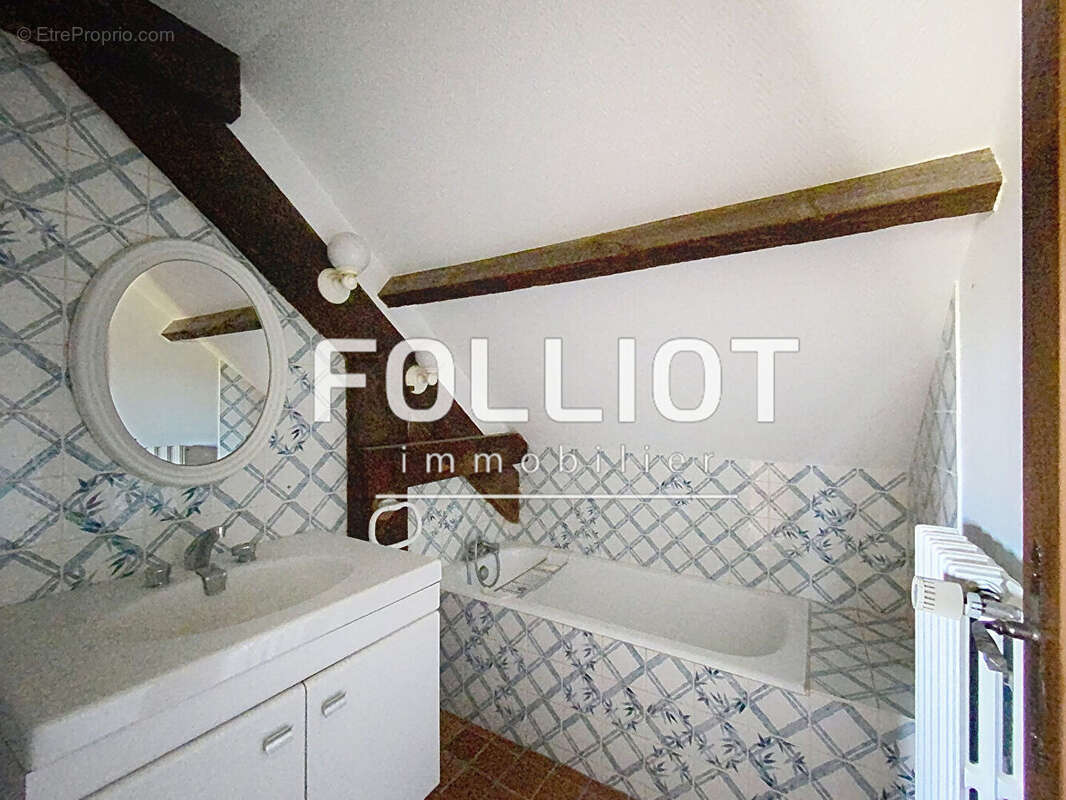 Maison en pierre à vendre / Jullouville - photo 9