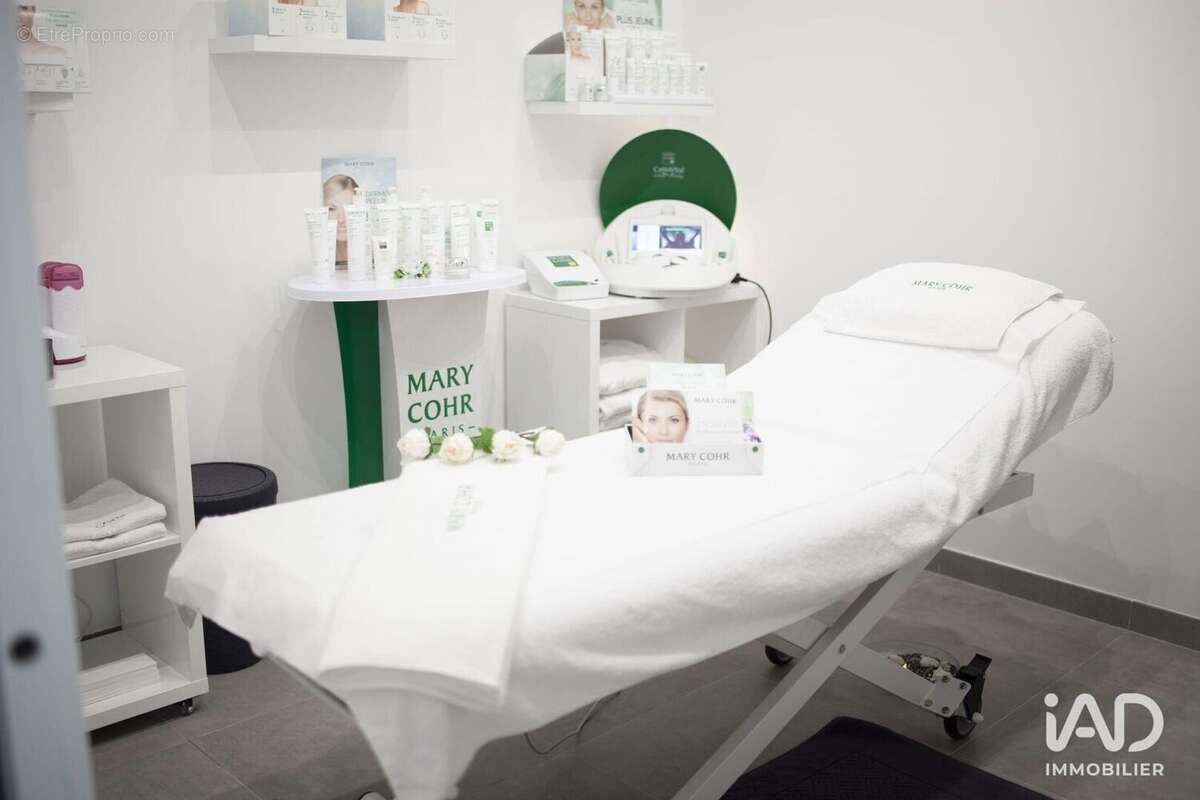 Photo 2 - Commerce à MONTEVRAIN