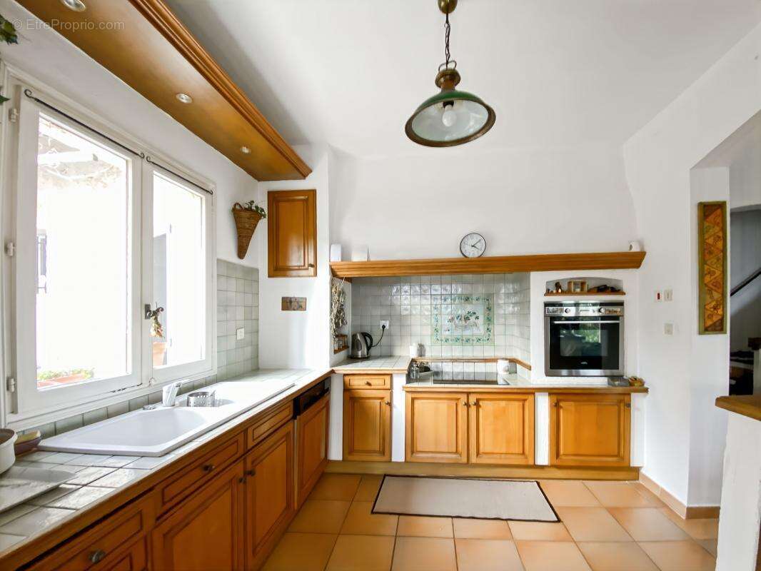 Maison à PLAN-DE-LA-TOUR