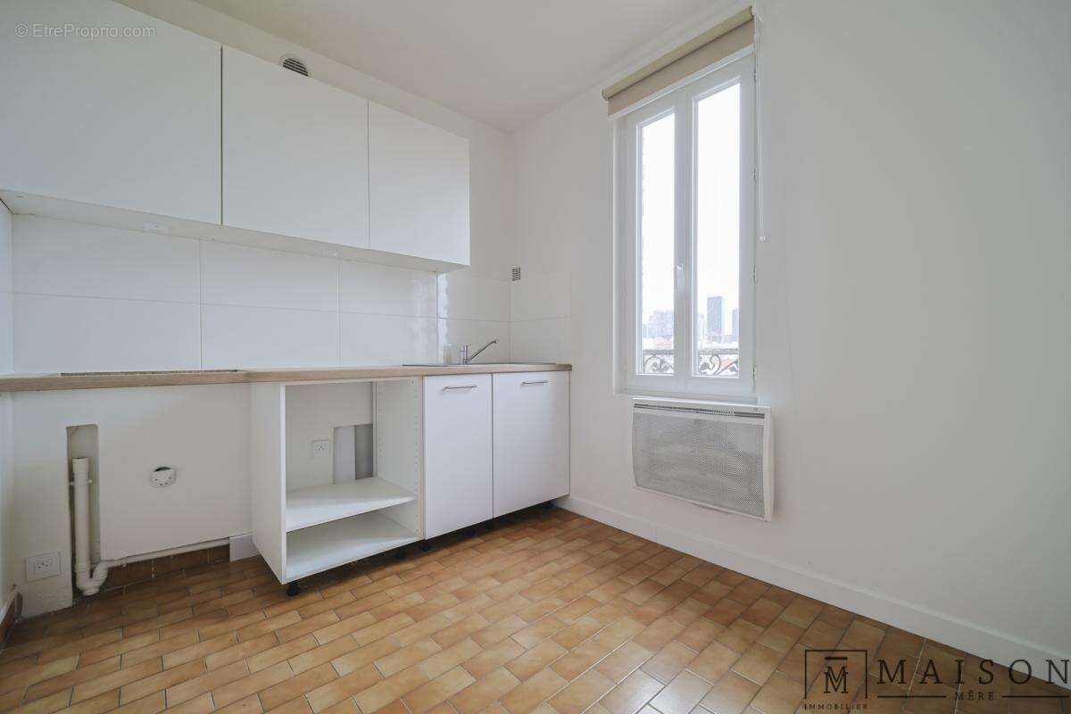 Appartement à LA GARENNE-COLOMBES
